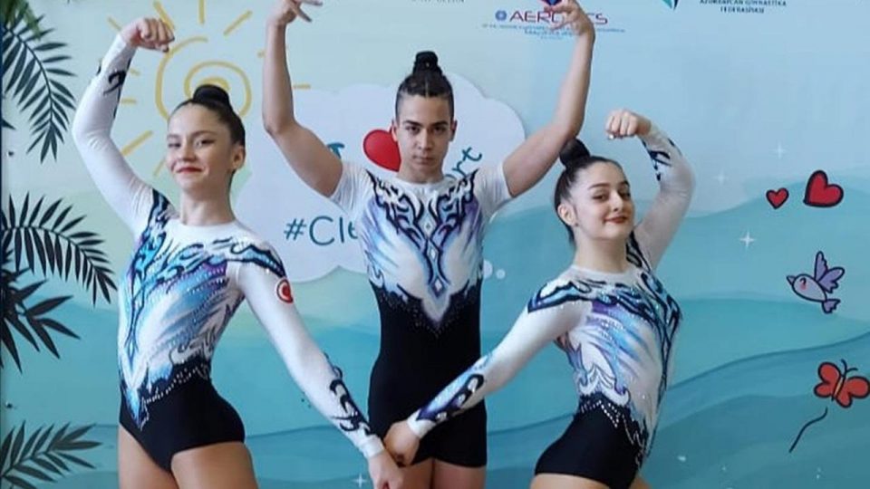 Aerobikte milli sporcular Azerbaycan’da finale kaldı