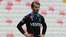 Trabzonspor’da Abdulkadir Parmak affedildi