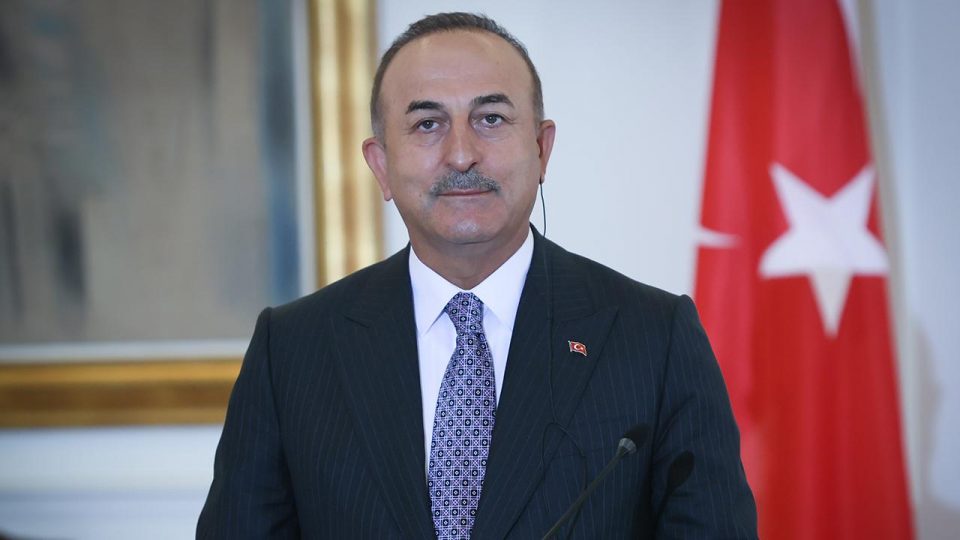 Dışişleri Bakanı Çavuşoğlu Ali Gürbüz’ü tebrik etti