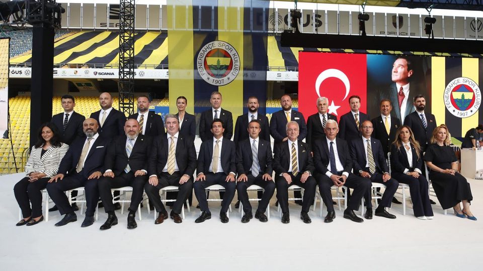Fenerbahçe yönetiminde görev dağılımı yapıldı