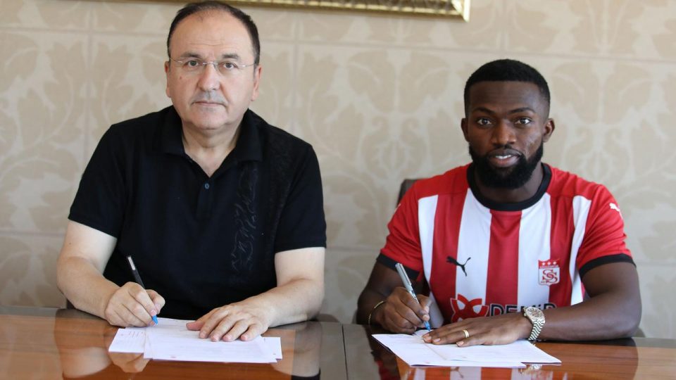 Sivasspor Azubuike’yi kiraladı