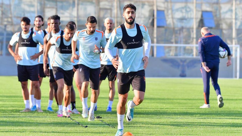 Başakşehir çıkış arıyor