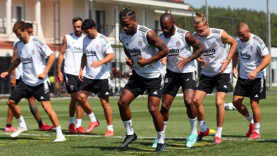 Beşiktaş ligin ilk haftasında başarılı sonuçlar alıyor