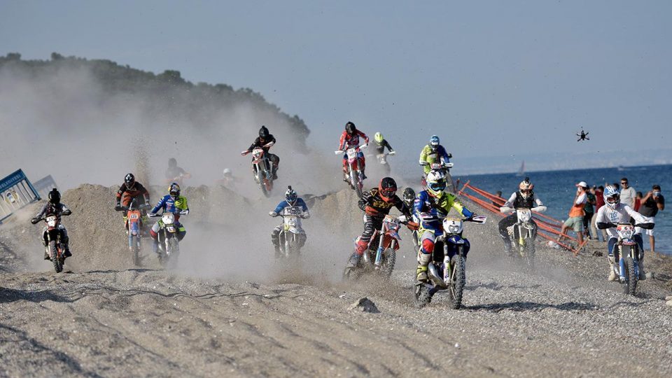 33 ülkeden 350 motosikletçi Kemer’de yarışacak