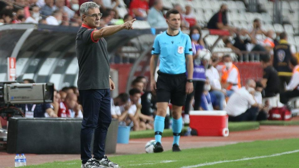 Ersun Yanal: Ders alınacak, tarihe geçecek bir maçtı