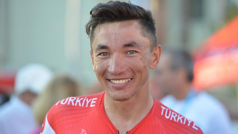 Milli bisikletçi Ahmet Örken ABD takımına transfer oldu