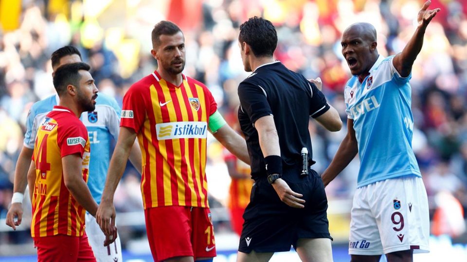 Kayserispor Trabzonspor’u ağırlıyor
