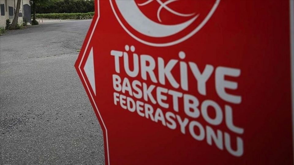 Basketbolda tam kapasite ile seyirci kararı