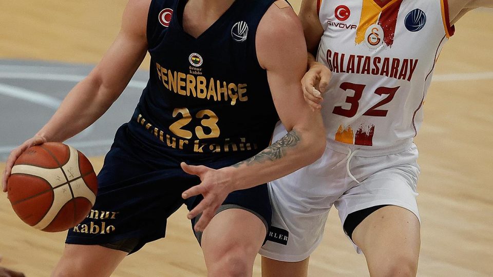 Fenerbahçe ile Galatasaray Avrupa’da 9. maçlarına çıkacak