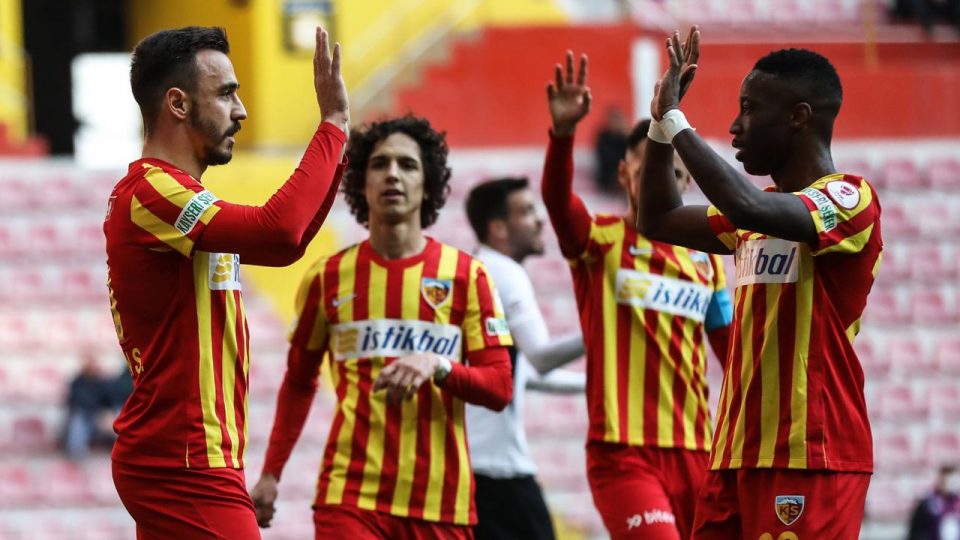Kayserispor kupada farklı