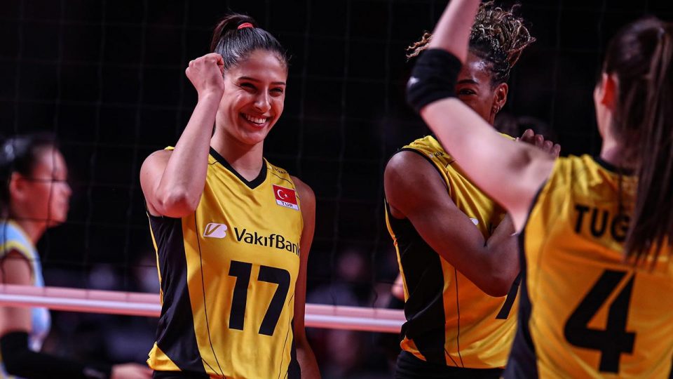 VakıfBank ilk maçta set vermedi