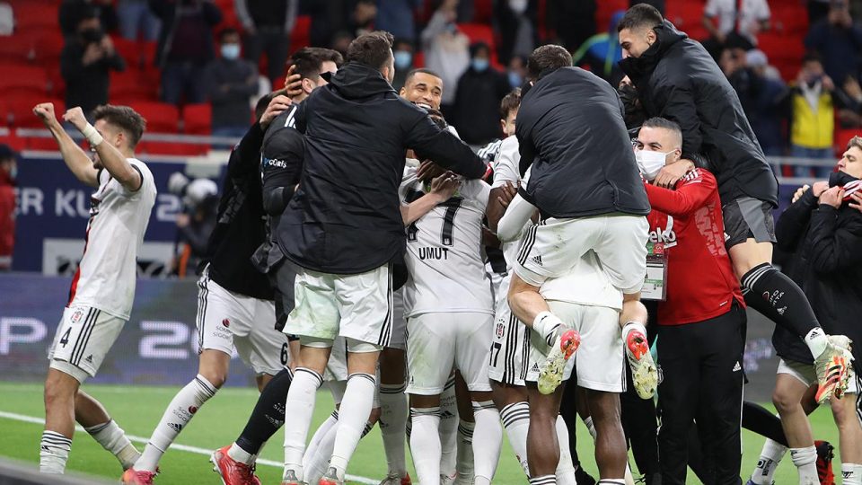 Beşiktaş Süper Kupa’yı ikinci kez kazandı