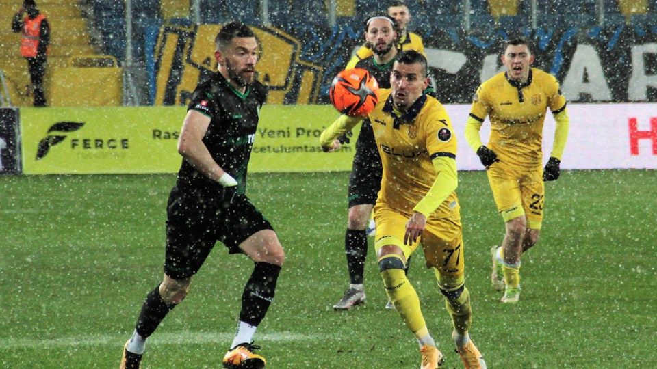 MKE Ankaragücü ve Denizlispor’dan hakem kararlarına tepki
