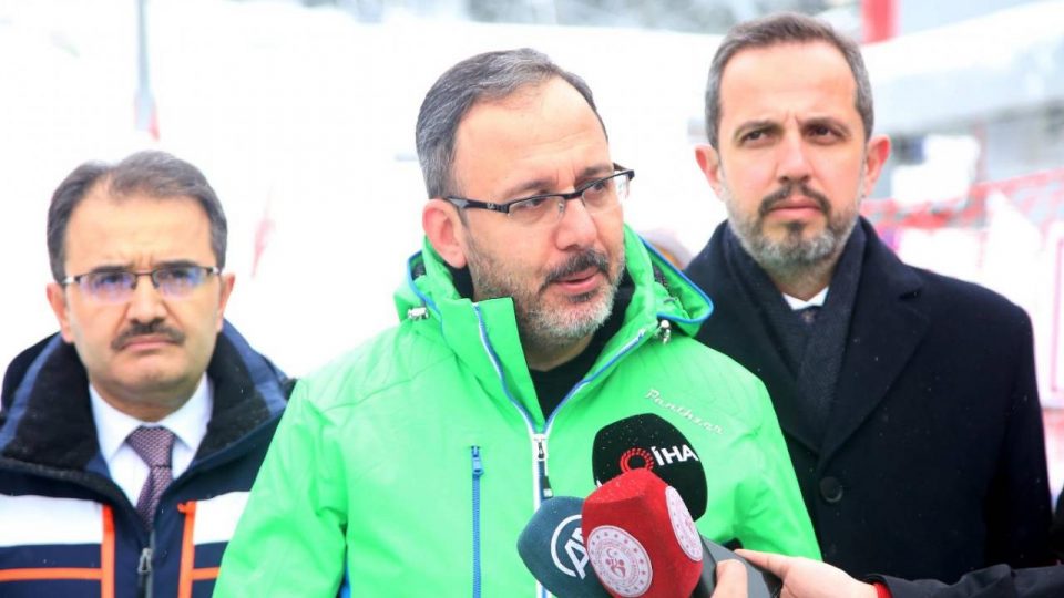 Bakan Kasapoğlu: Türkiye kış sporlarında da anlamlı bir seviyeye geldi