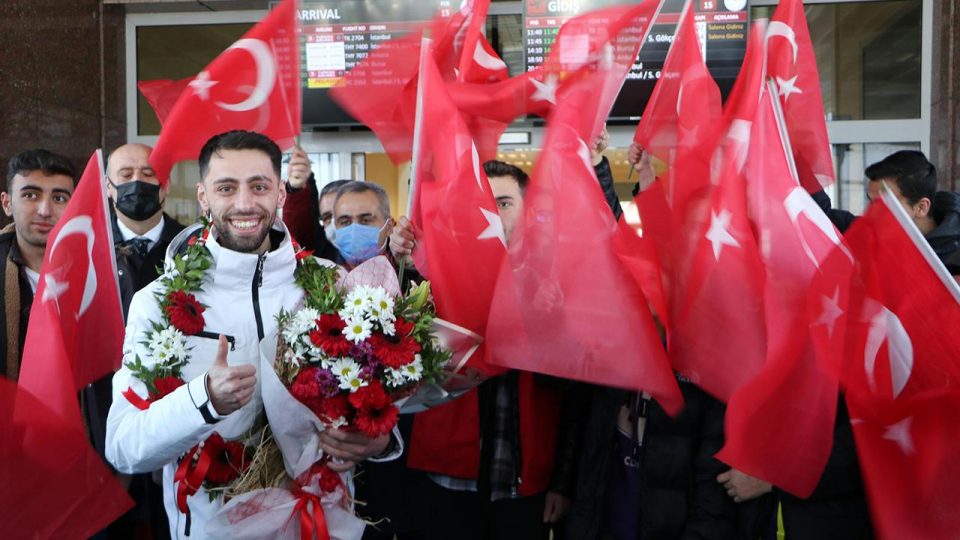 Fatih Arda İpcioğlu Erzurum’da coşkuyla karşılandı