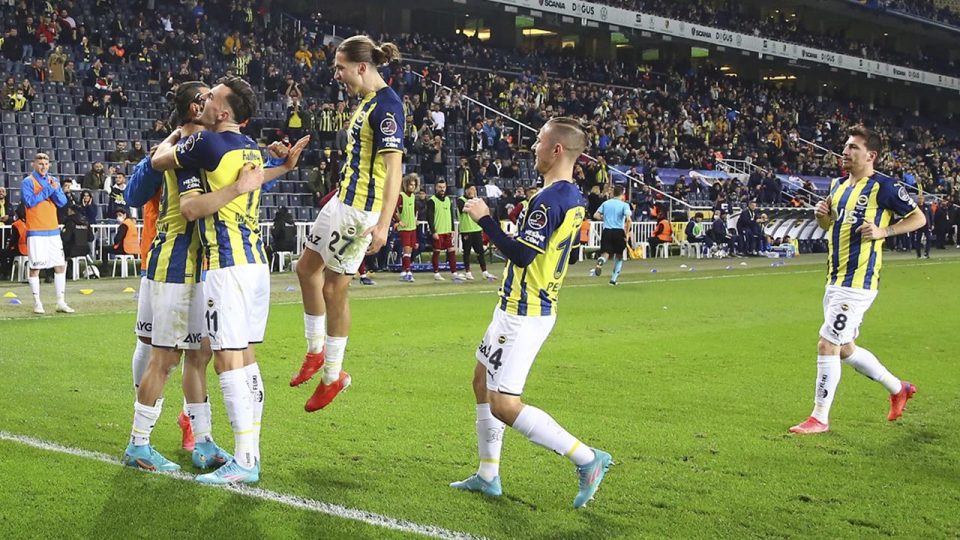 Fenerbahçe üst üste 2. galibiyetini elde etti
