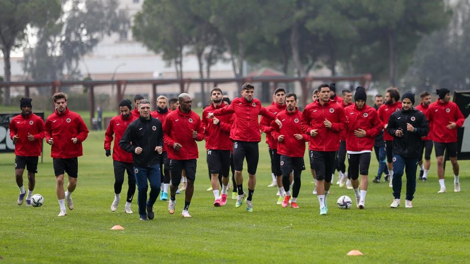 Gençlerbirliği başkent derbisiyle yeni sayfa açmak istiyor