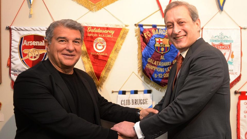 Barcelona Başkanı Laporta Galatasaray Lisesi’ni gezdi