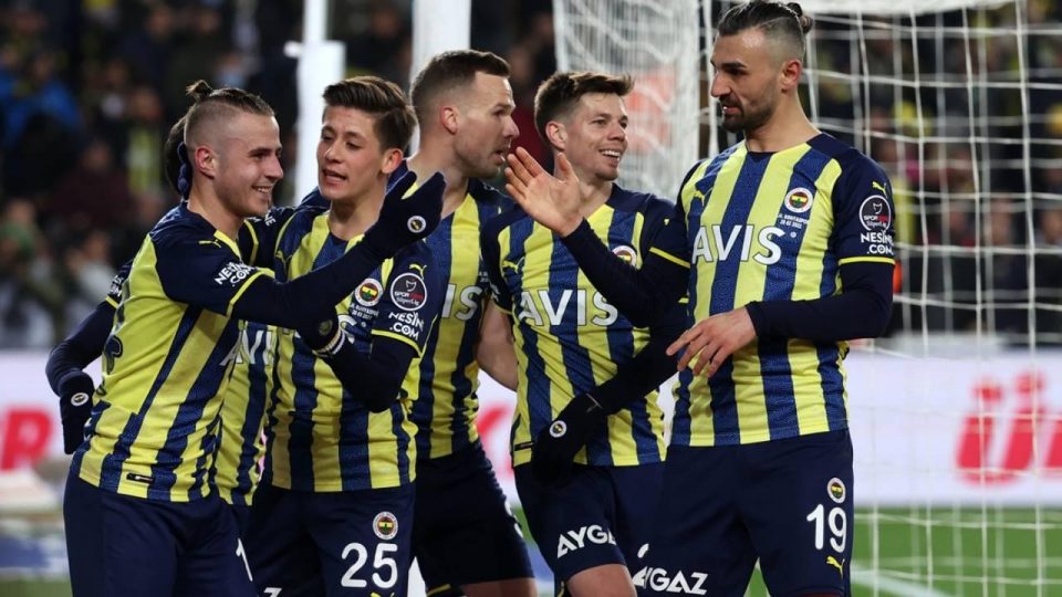 Fenerbahçe sonradan açıldı