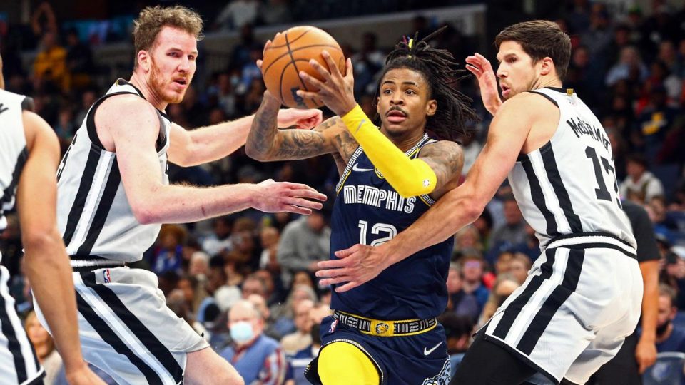 NBA’de Ja Morant kariyer rekoru kırdı