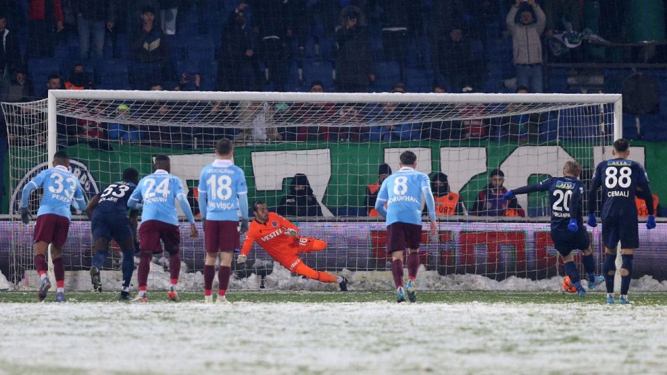 Trabzonspor bu sezon kalesinde ilk kez 3 gol gördü