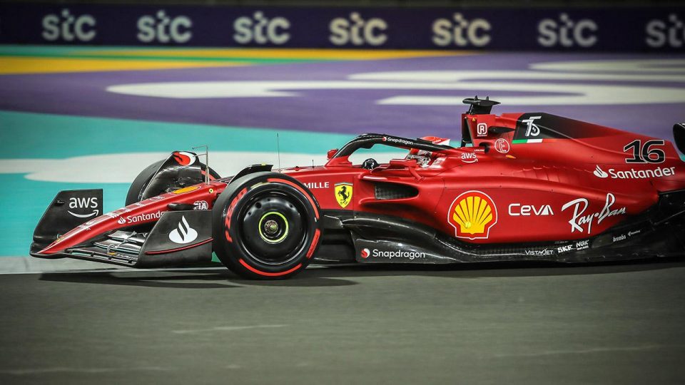 F1 Avustralya’da pole pozisyonu Leclerc’in