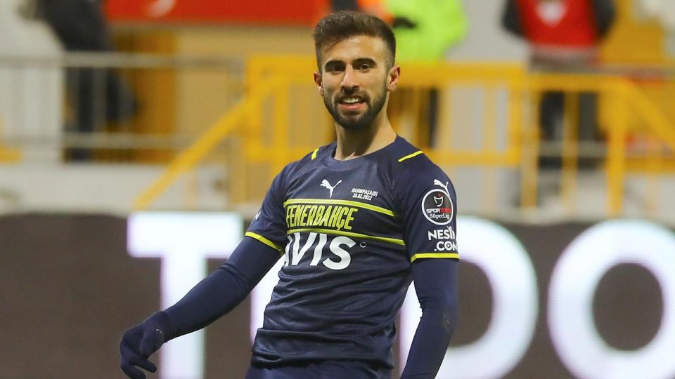 Fenerbahçe Diego Rossi’nin bonservisini aldı