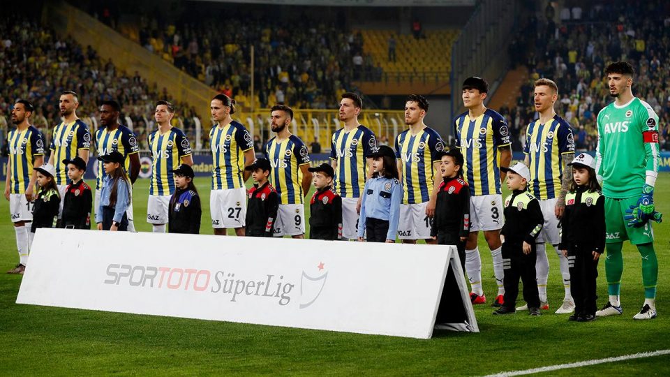 İsmail Kartal’dan tek değişiklik