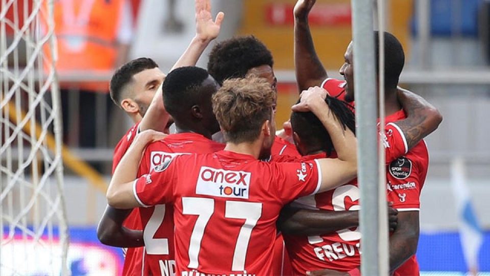 Antalyaspor yenilmezlik serisini 15’e çıkardı
