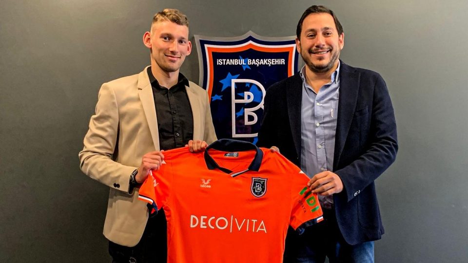 Başakşehir Patryk Szysz’i kadrosuna kattı