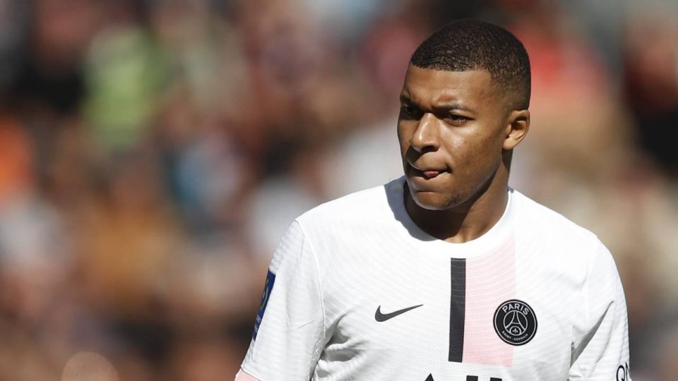 Mbappe Barcelona’dan 50 milyon euro istiyor