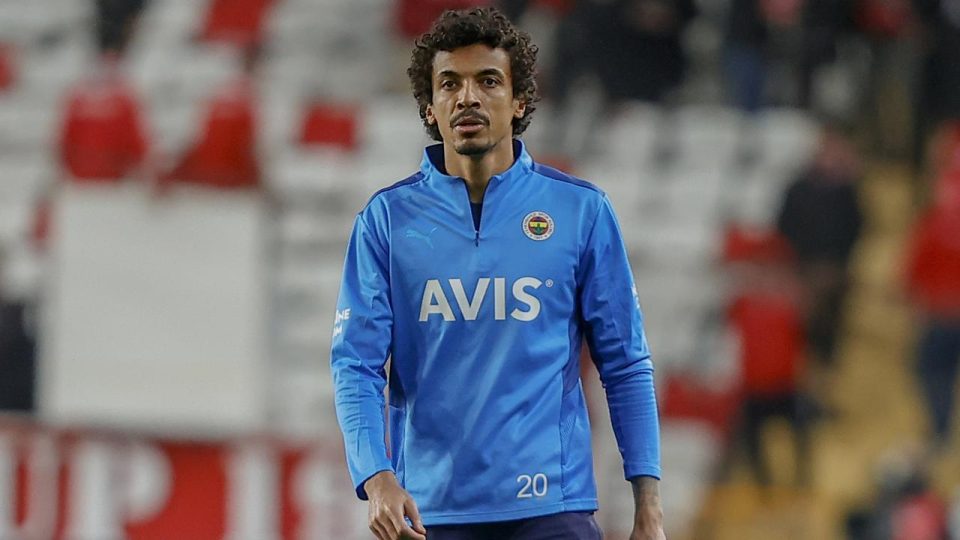 Luiz Gustavo El Nassr ile anlaşmaya vardı