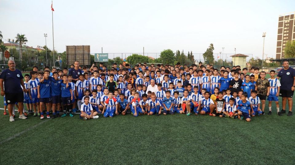 Akdeniz’de 1500 çocuk spor branşlarında eğitim aldı