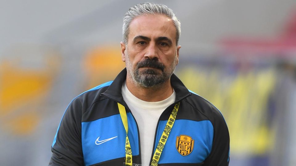 Ankaragücü Teknik Direktörü Mustafa Dalcı istifa etti