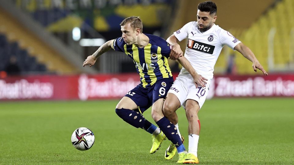 Fenerbahçe’de Max Meyer ile yollar ayrıldı
