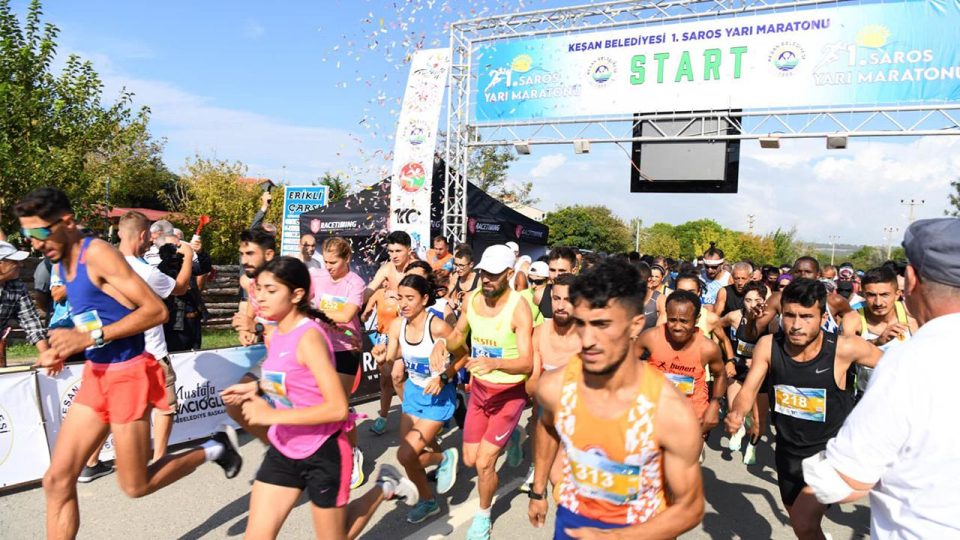 Edirne’de “1. Saros Yarı Maratonu” düzenlendi