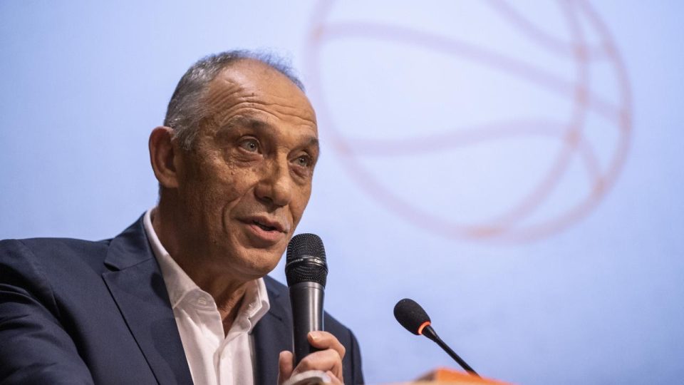 Erman Kunter Tunus Basketbol Erkek Milli Takımı’nın başına getirildi
