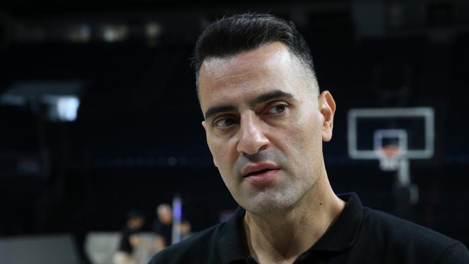 Galatasaray Nef Başantrenörü Pistiolis’ten “mücadele” sözü verdi