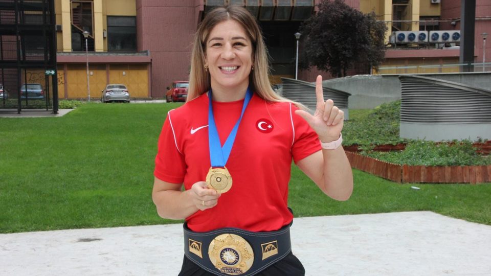 “İlklerin güreşçisi” Yasemin Adar Yiğit’ten kadınlara mesaj