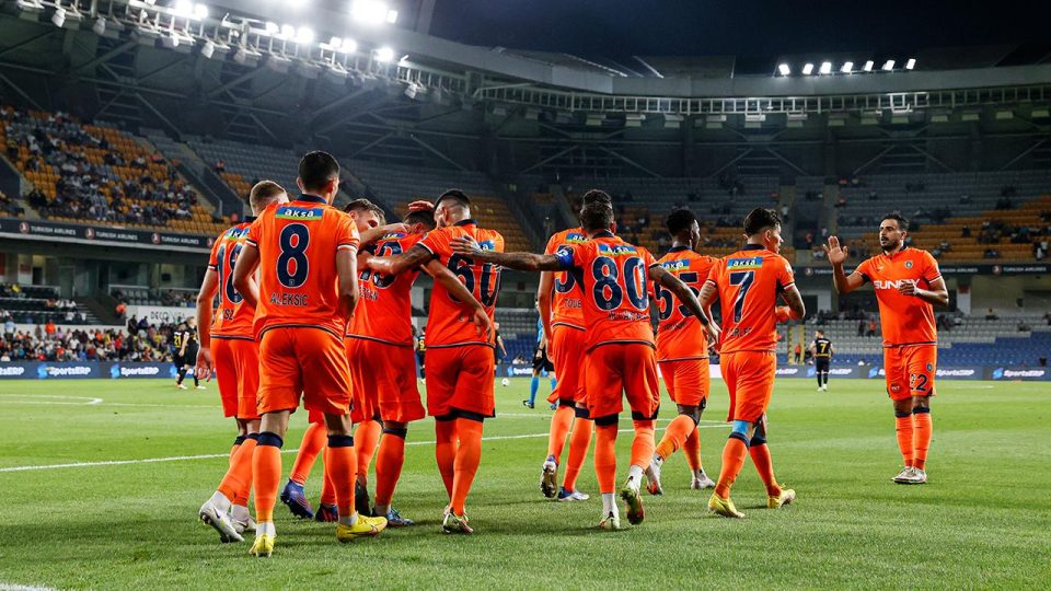 Medipol Başakşehir, Alanyaspor’u ağırlayacak