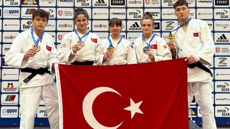 Milli judocular 5 madalya kazandı