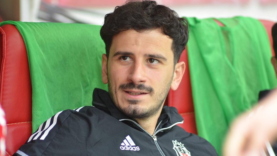 Oğuzhan Özyakup’un yeni adresi Hollanda