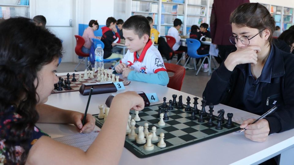 “Cumhuriyet Satranç Turnuvası” Erzurum’da başladı