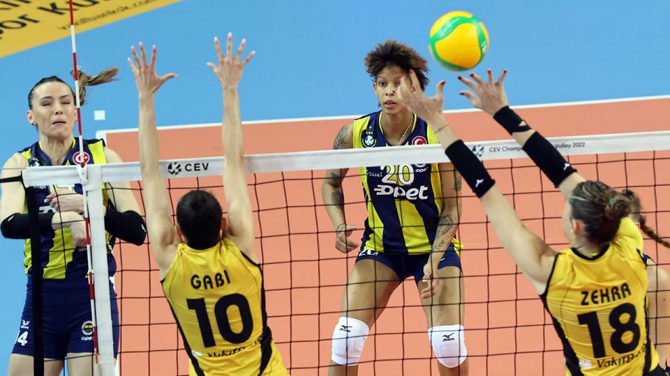 Fenerbahçe Opet Şampiyonlar Kupası’nı kazandı