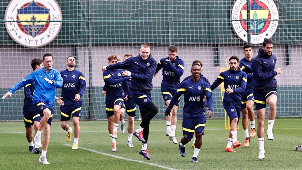 Fenerbahçe’de 5 oyuncu AEK Larnaca maçında yok
