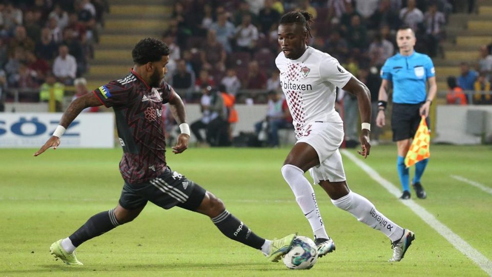 Hatayspor’da iki, Beşiktaş’ta tek değişiklik