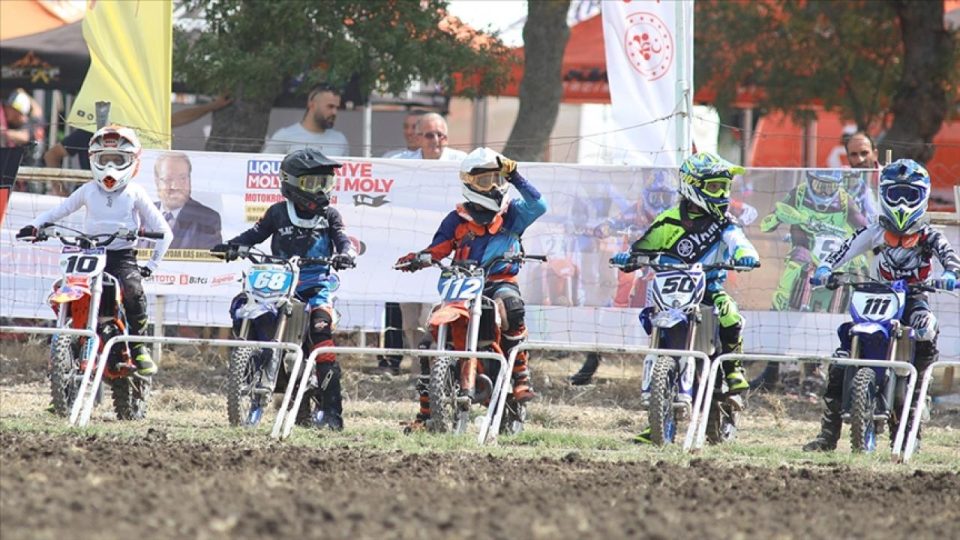 Motokrosta Avrupa Şampiyonası ile Türkiye Şampiyonası yarışları Gönen’de yapılacak
