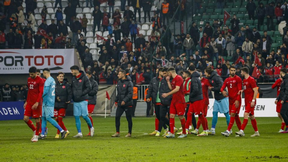 A Milli Futbol Takımı, Çekya maçının hazırlıklarına başladı