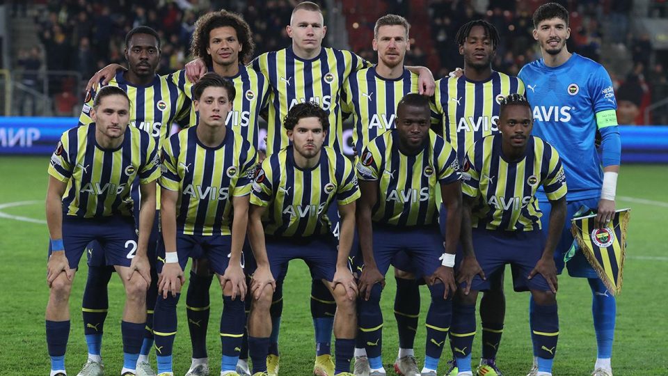 Fenerbahçe’de hedef kadroyu korumak