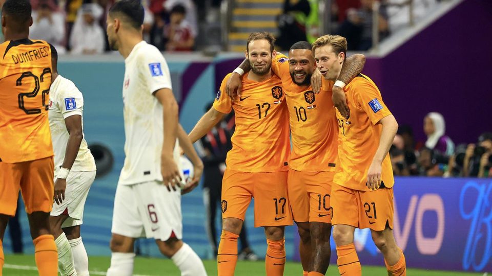 Hollanda lider turladı